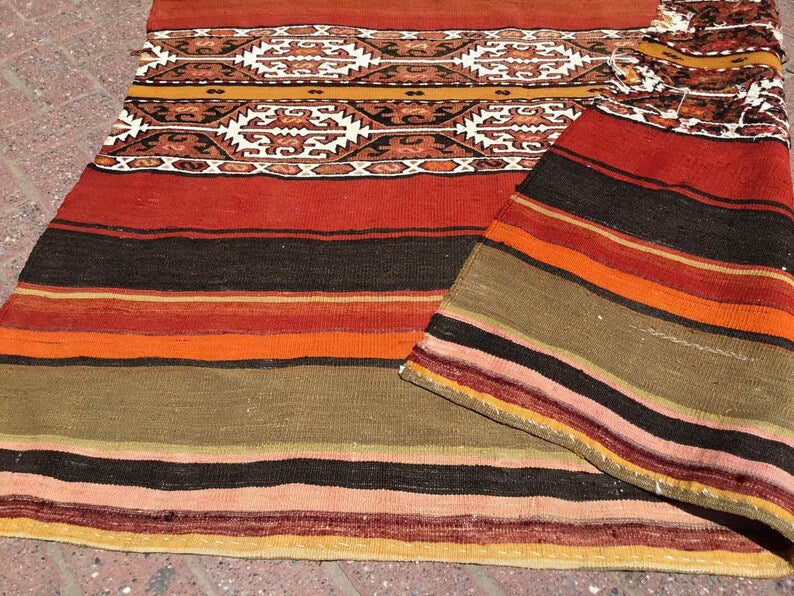 Vintage Kilim Rug 164cm x 137cm From Western Turkey