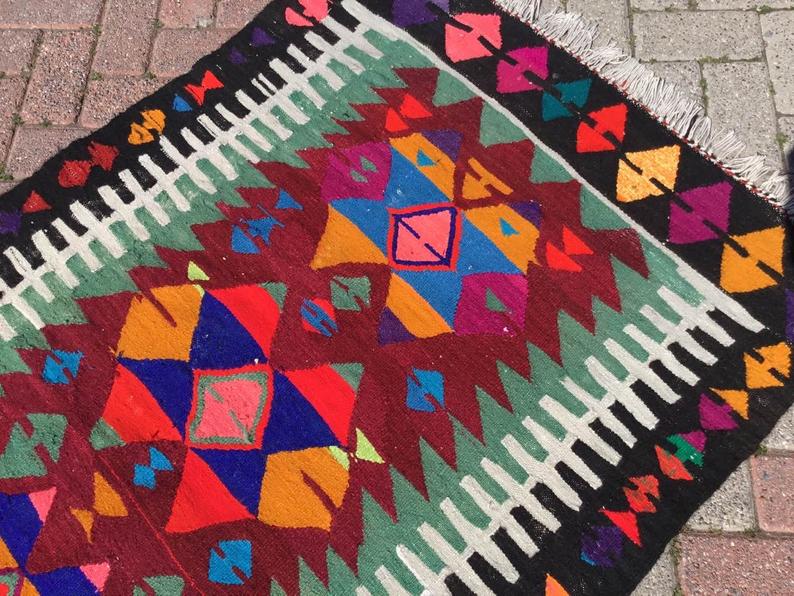 Vintage Kilim Rug 171cm x 105cm Handmade Turkish Textile