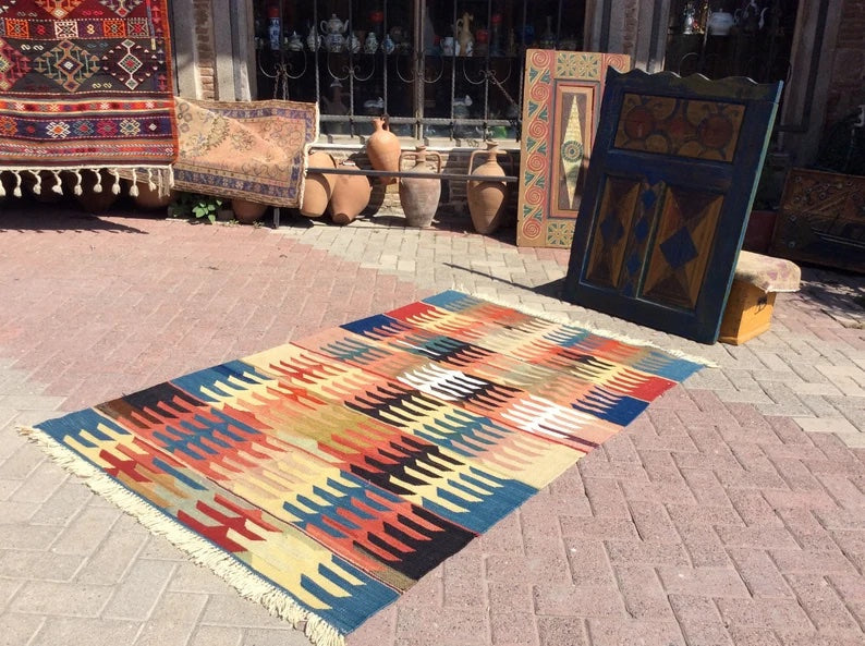 Vintage Kilim Rug 204cm x 132cm Hand Made From Turkey