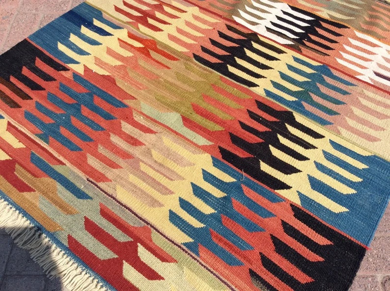 Vintage Kilim Rug 204cm x 132cm Hand Made From Turkey