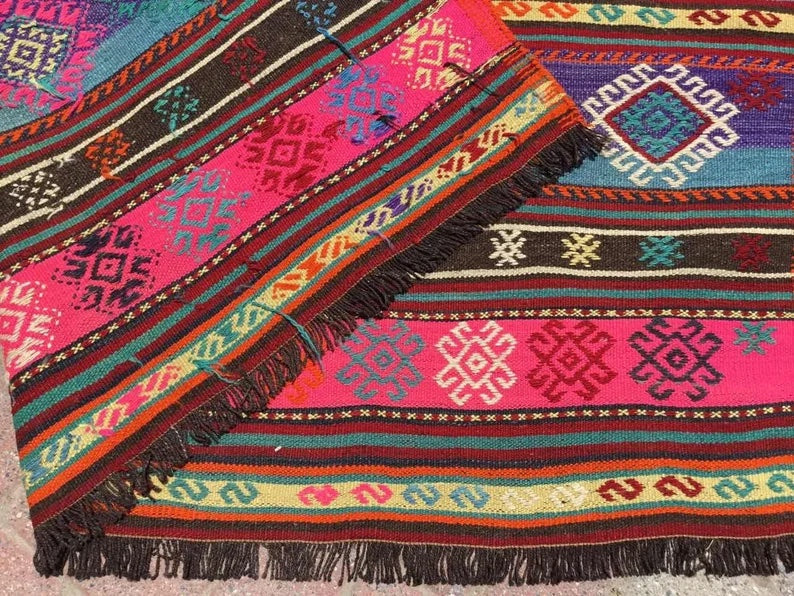 Vintage Kilim -matto 230cm x 146cm Länsi-Turkki