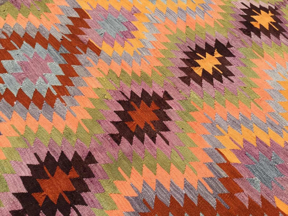 Vintage Kilim -matto 248x180 cm käsin kehrätty villapuuvilla