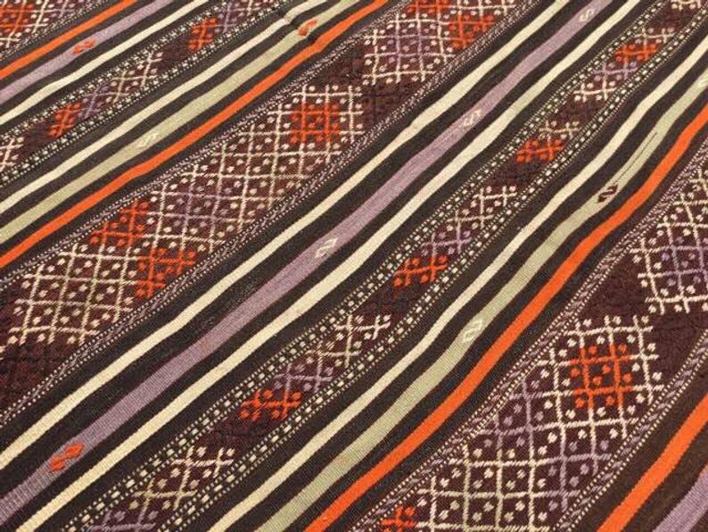 Vintage Kilim Rug 251cm x 162cm Made in Turkey