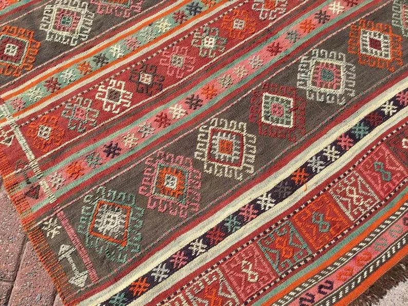 Vintage Kilim -matto 255cm x 161cm Käsintehty turkkilainen villa