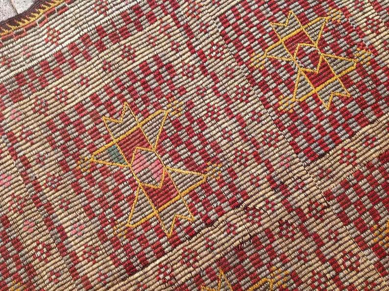 Vintage Kilim Rug 256cm x 165cm Handmade in Eastern Turkey