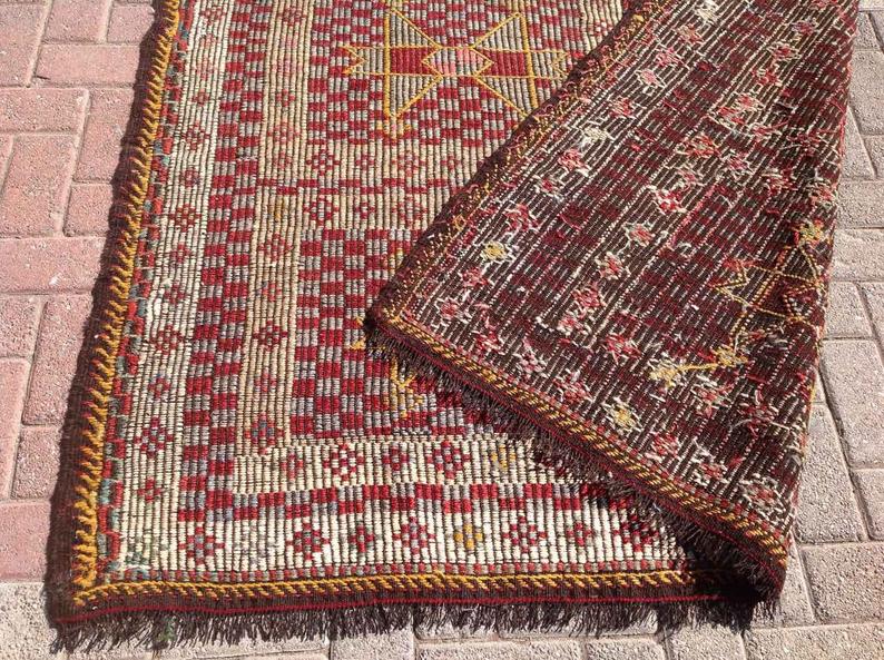 Vintage Kilim Rug 256cm x 165cm Handmade in Eastern Turkey