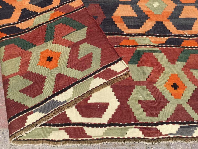 Vintage Kilim -matto 259 x 172 cm käsin kehrätty villapuuvilla