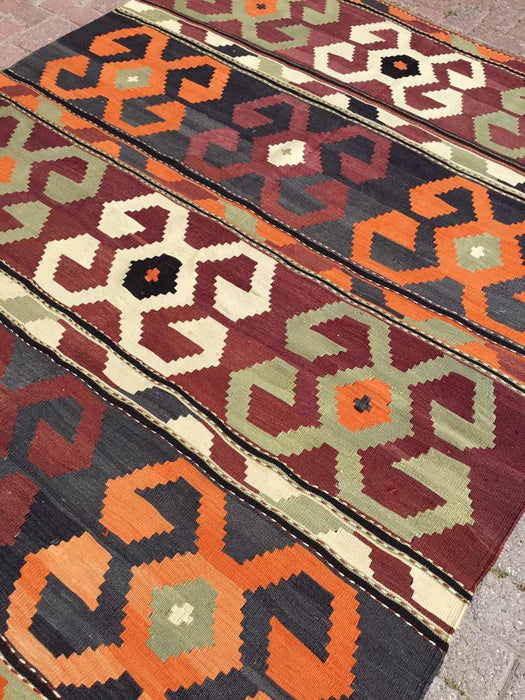 Vintage Kilim -matto 259 x 172 cm käsin kehrätty villapuuvilla