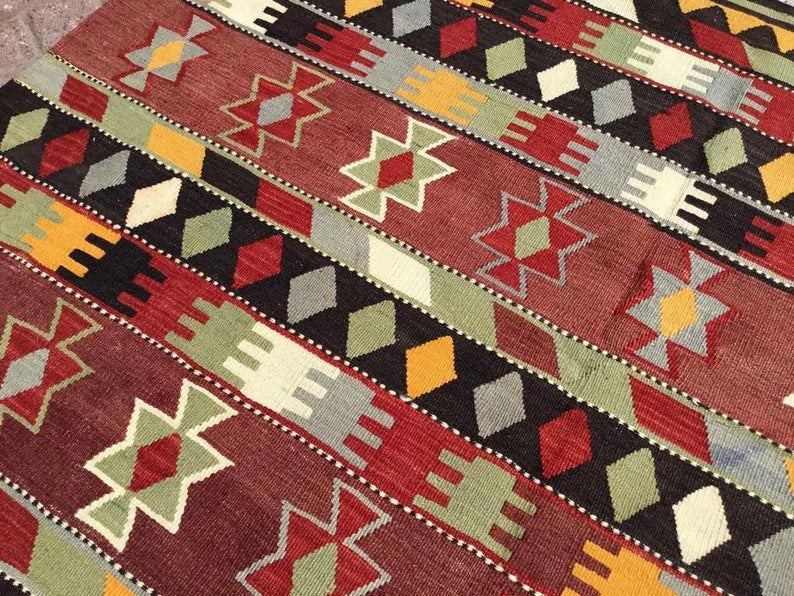 Vintage Kilim Rug 267cm x 175cm Handwoven Wool Turkey