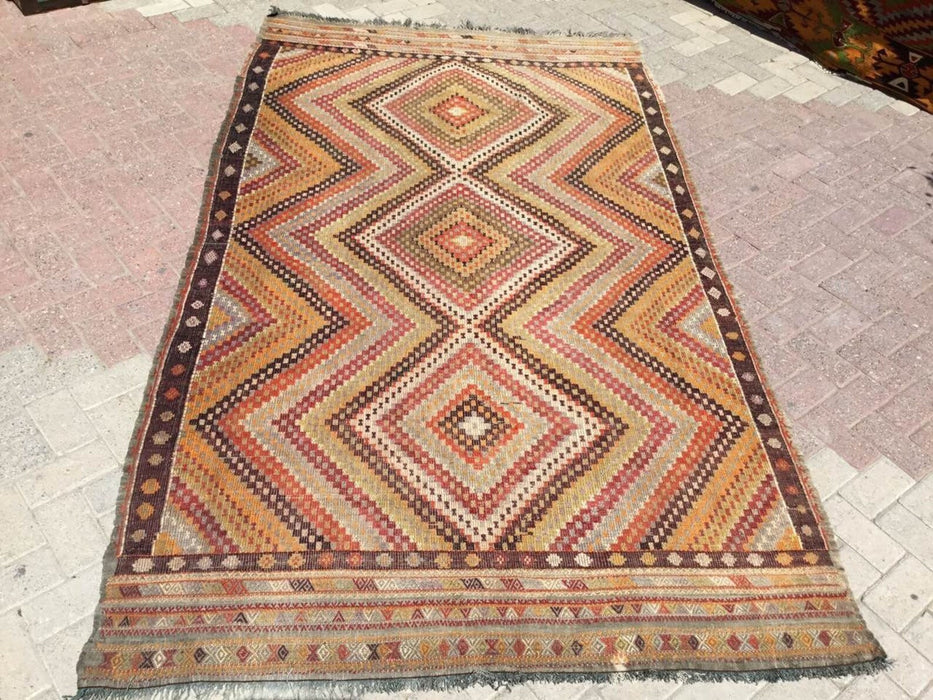 Vintage Kilim -matto 275cm x 162cm Itä-Turkin villapuuvilla