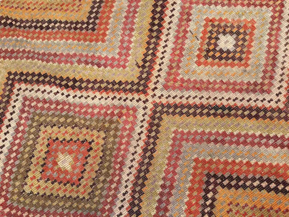 Vintage Kilim -matto 275cm x 162cm Itä-Turkin villapuuvilla