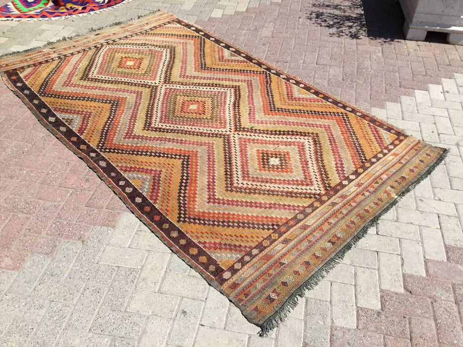 Vintage Kilim -matto 275cm x 162cm Itä-Turkin villapuuvilla