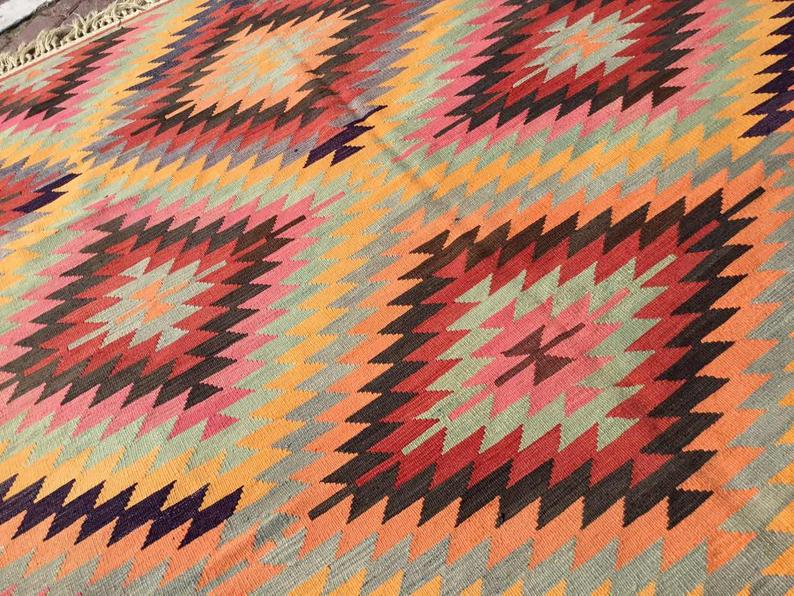 Vintage Kilim -matto 280cm x 190cm käsin kehrätty villapuuvilla