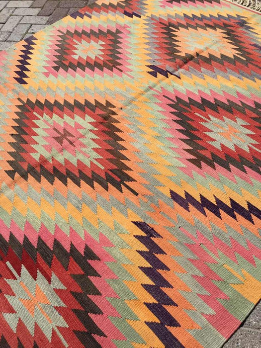 Vintage Kilim -matto 280cm x 190cm käsin kehrätty villapuuvilla