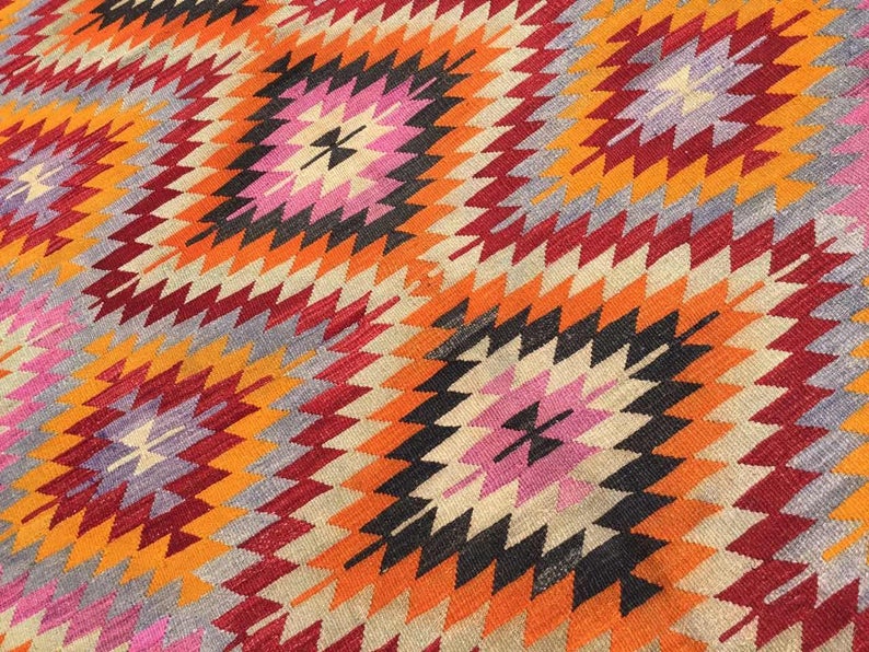 Vintage Kilim Rug 282cm x 180cm Made in Turkey