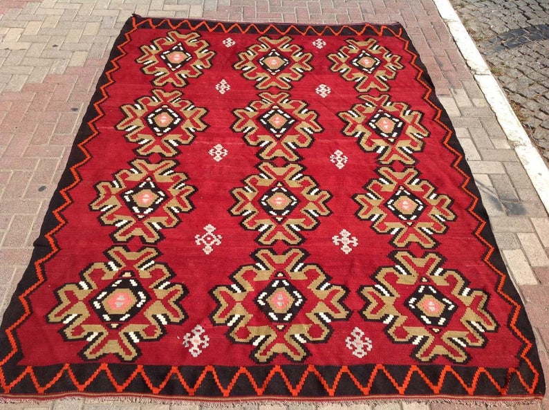 Vintage Kilim -matto 287 cm x 211 cm käsin kehrätty villapuuvilla