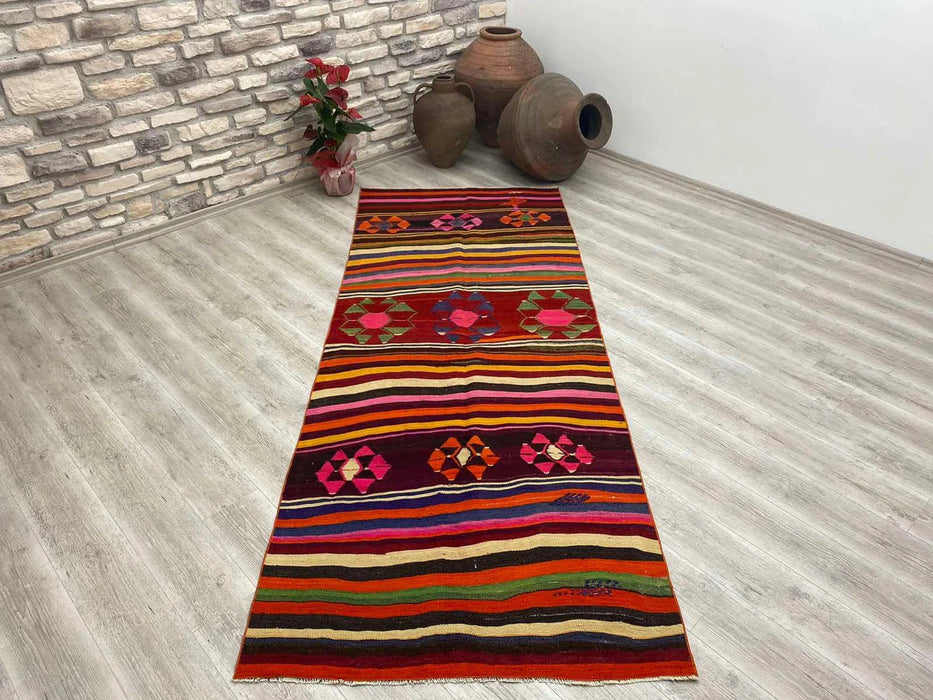 Vintage Kilim -matto 296cm x 116cm Valmistettu Turkissa