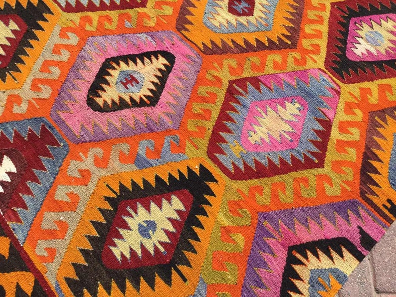 Vintage Kilim -matto 312cm x 180cm käsin kehrätty villapuuvilla