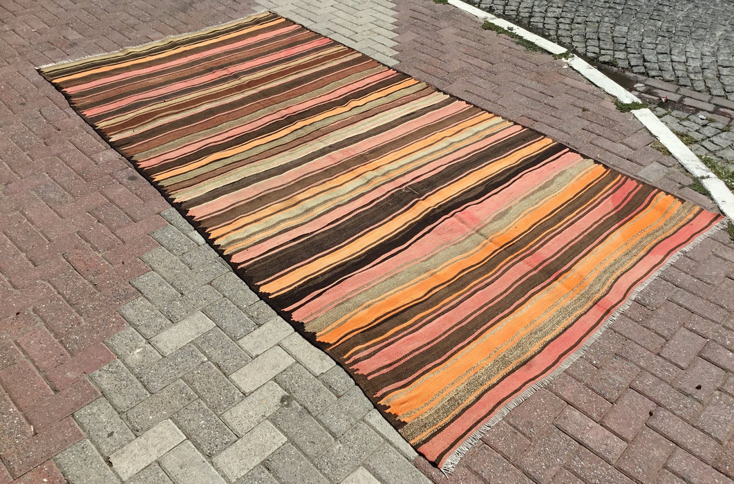 Vintage Kilim -matto 322cm x 171cm Itä-Turkin villapuuvilla