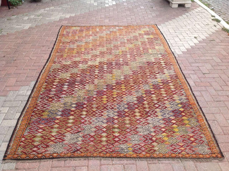 Vintage Kilim -matto 330cm x 195cm Itä-Turkin villapuuvillaa