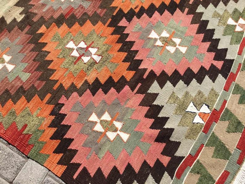 Tappeto Kilim vintage 331 cm x 171 cm dalla Turchia occidentale