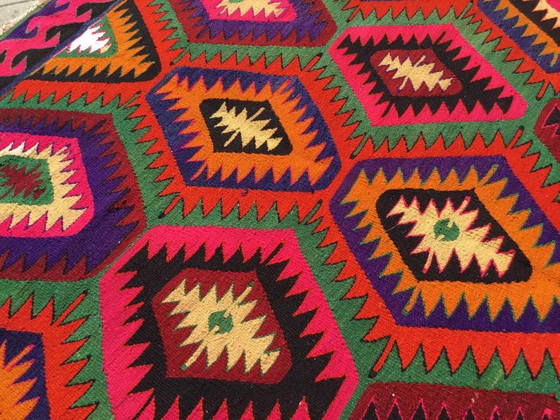 Vintage Kilim -matto 332cm x 178cm käsin kehrätty villapuuvilla