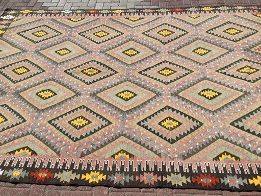 Vintage Kilim -matto 333cm x 221cm käsin kehrätty villapuuvilla