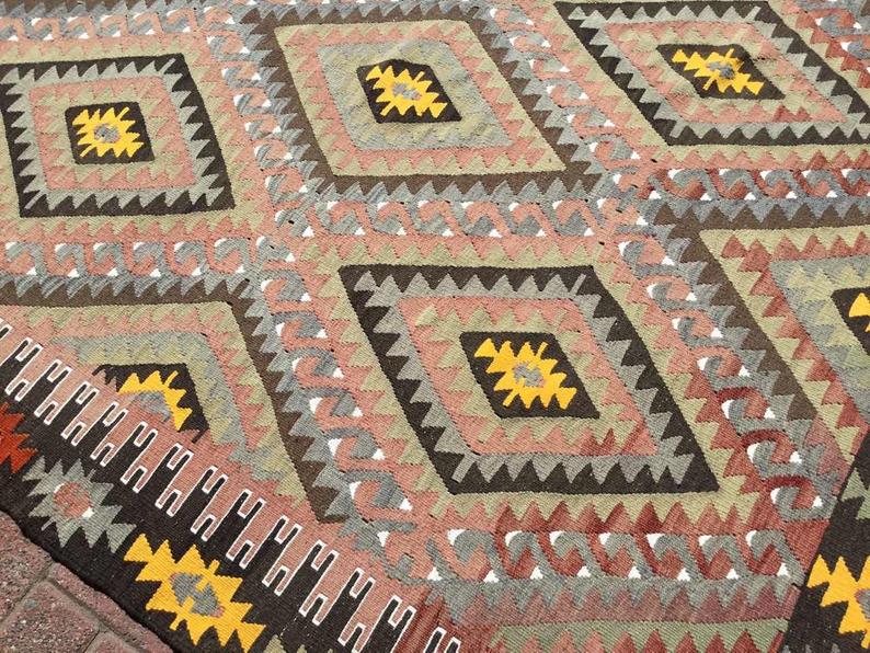 Tappeto Kilim vintage 333 x 221 cm in lana filata a mano e cotone