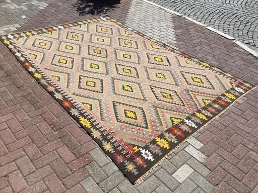 Vintage Kilim -matto 333cm x 221cm käsin kehrätty villapuuvilla