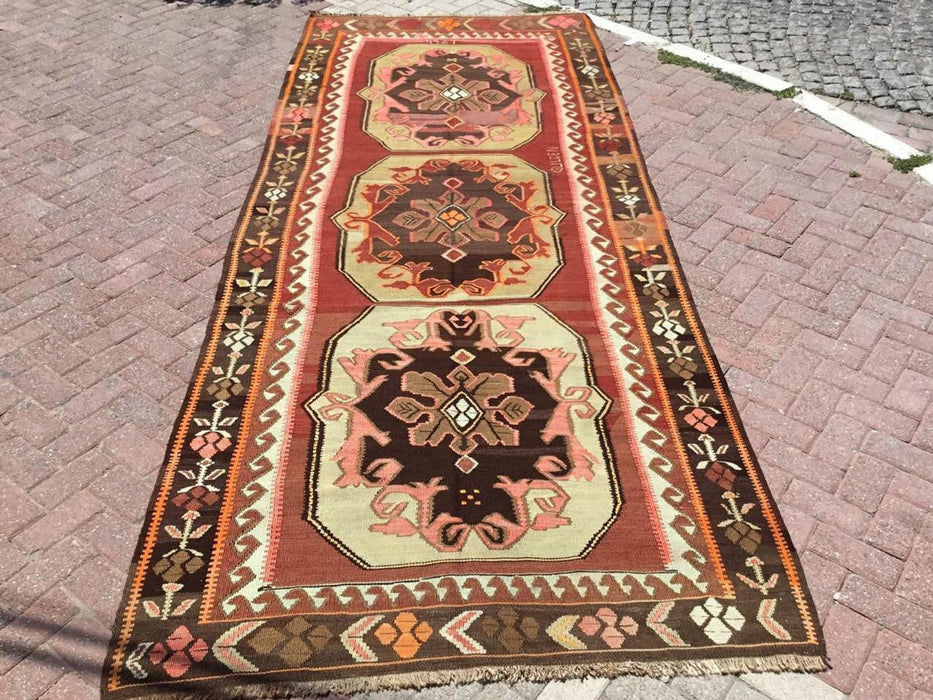 Vintage Kilim -matto 380cm x 153cm käsinkudottu Itä-Turkki