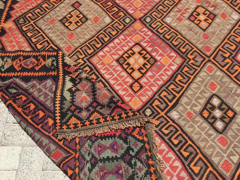 Tappeto Kilim vintage 448 cm x 183 cm in lana filata a mano