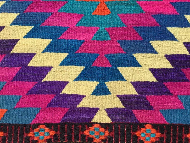 Vintage Pinkki Bohemian Kilim -matto 140cm x 120cm