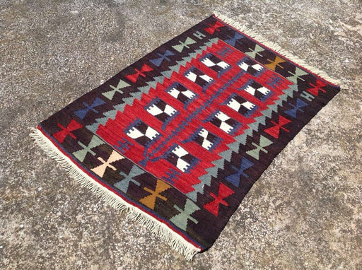 Vintage Red Kilim -matto 114cm x 78cm käsinkudottu kalkkuna