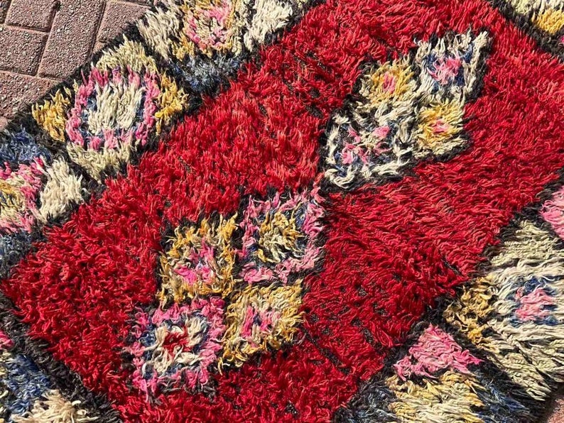 Tappeto Kilim vintage rosso 182 cm x 106 cm realizzato a mano in Turchia