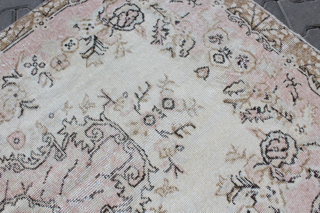 Tappeto floreale turco vintage 115 cm x 205 cm annodato a mano