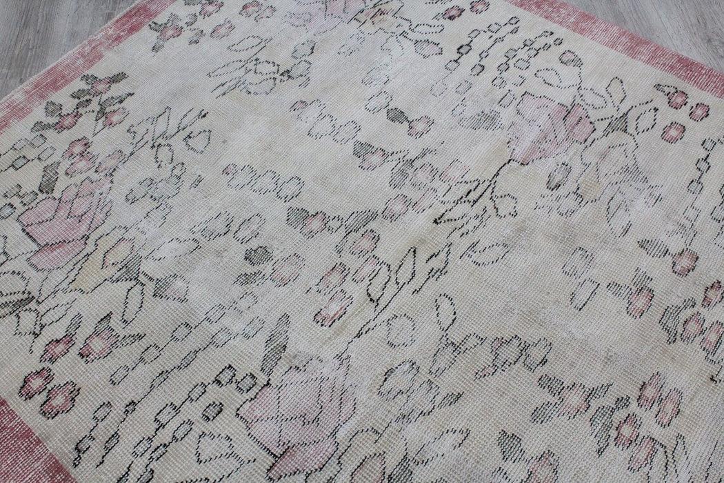 Tappeto floreale turco vintage 146 cm x 236 cm annodato a mano