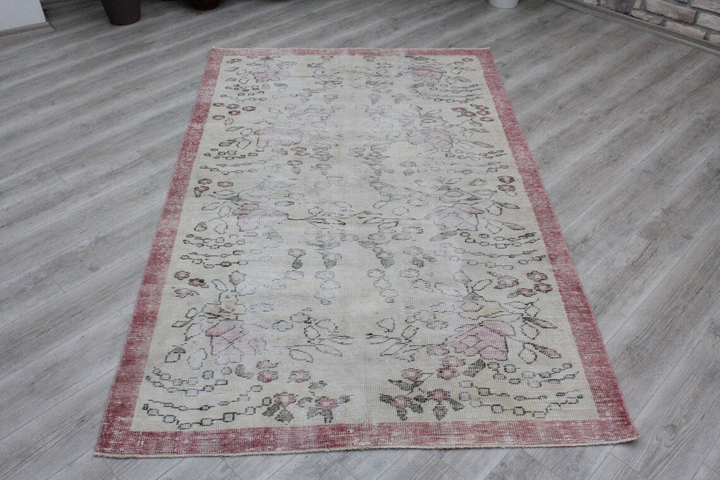 Tappeto floreale turco vintage 146 cm x 236 cm annodato a mano