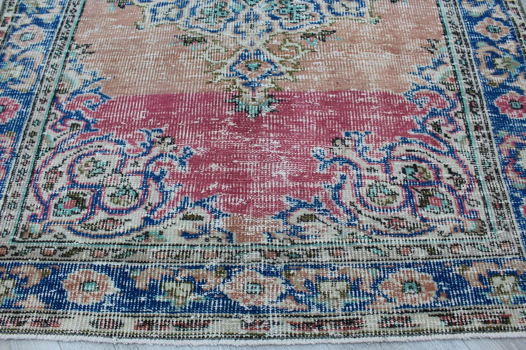 Vintage turkkilainen käsinsolmittu matto 134cm x 188cm #597