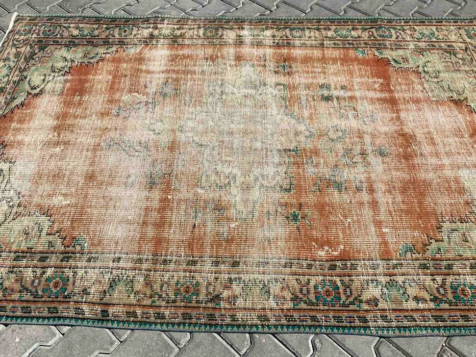 Vintage Turks handgeknoopt vloerkleed 232 x 151 cm