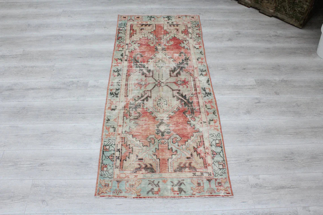 Tappeto turco vintage annodato a mano 74 cm x 171 cm #406