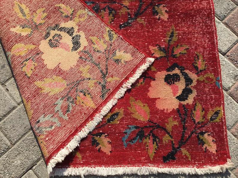 Vintage Turks handgeknoopt wollen vloerkleed 252 cm x 118 cm