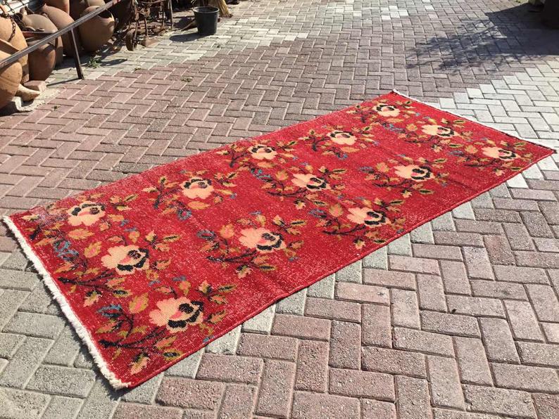 Vintage Turks handgeknoopt wollen vloerkleed 252 cm x 118 cm