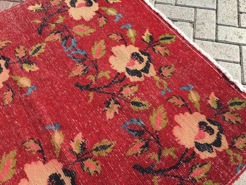 Vintage Turks handgeknoopt wollen vloerkleed 252 cm x 118 cm