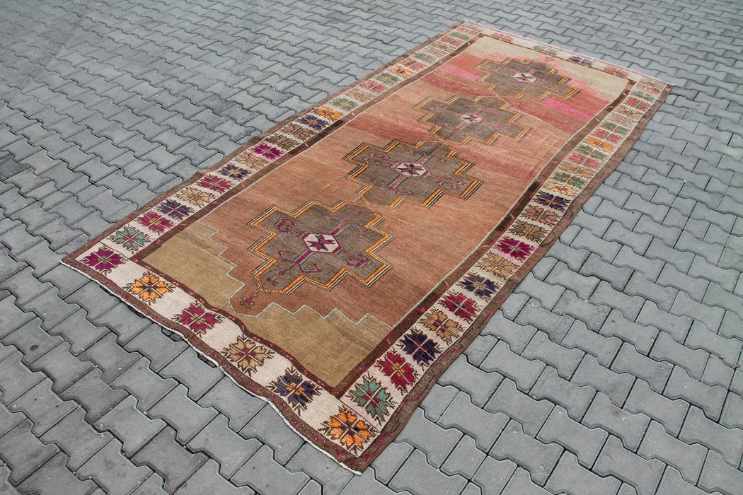 Vintage Turkse Kars handgeknoopt wollen vloerkleed 343 x 170 cm