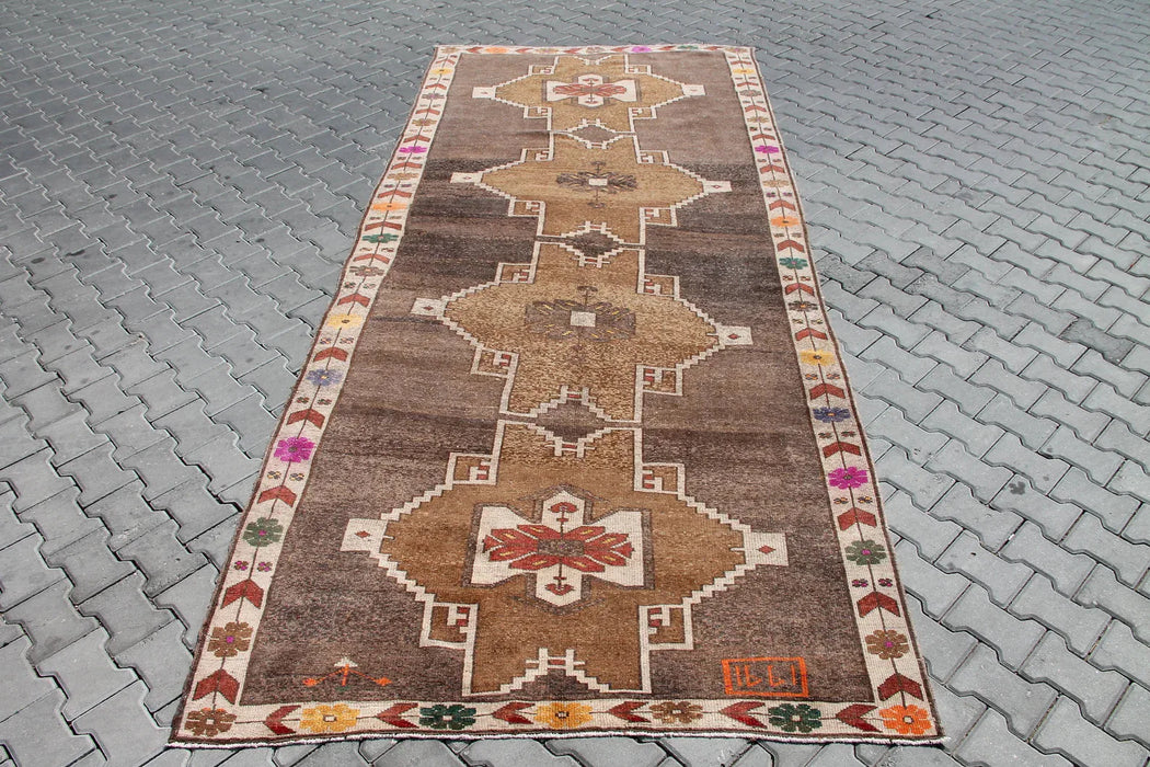 Vintage Turkish Kars Runner 384 Cm X 164 Cm Hand-Knotted Wool