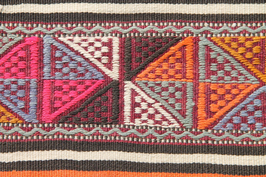 Vintage Turkish Kilim Area -matto 137cm x 200cm #630