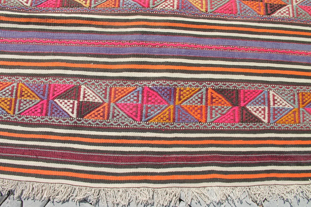 Vintage Turkish Kilim Area -matto 137cm x 200cm #630