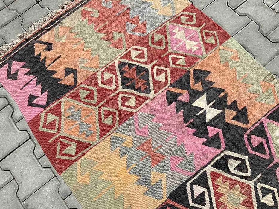 Vintage turkkilainen Kilim käytävälenkki 274cm x 97cm