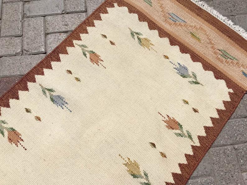 Vintage turkkilainen Kilim käytävälenkki 288cm x 78cm