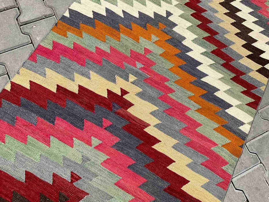 Vintage turkkilainen Kilim käytävän juoksumatto 378cm x 102cm